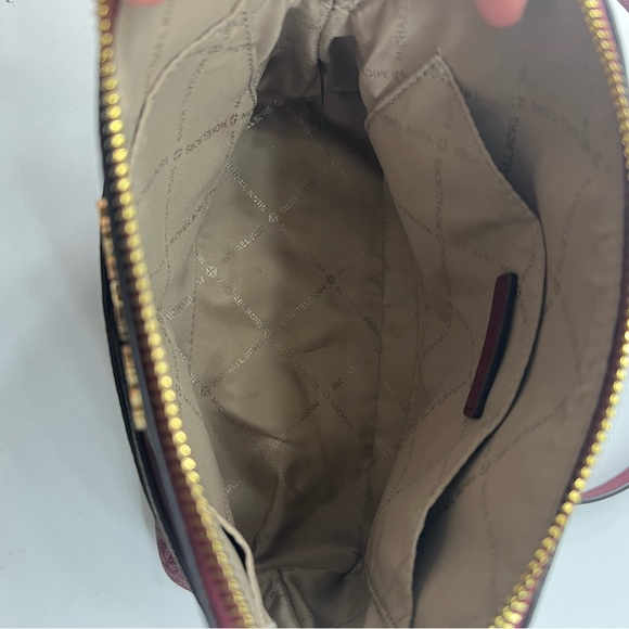 Michael Kors Bag, Berry colour. MATCHING WALLET LISTED!! does not come with it - Picture 5 of 8